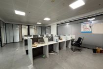 互联网金融大厦290平