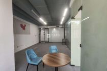 互联网金融大厦100平